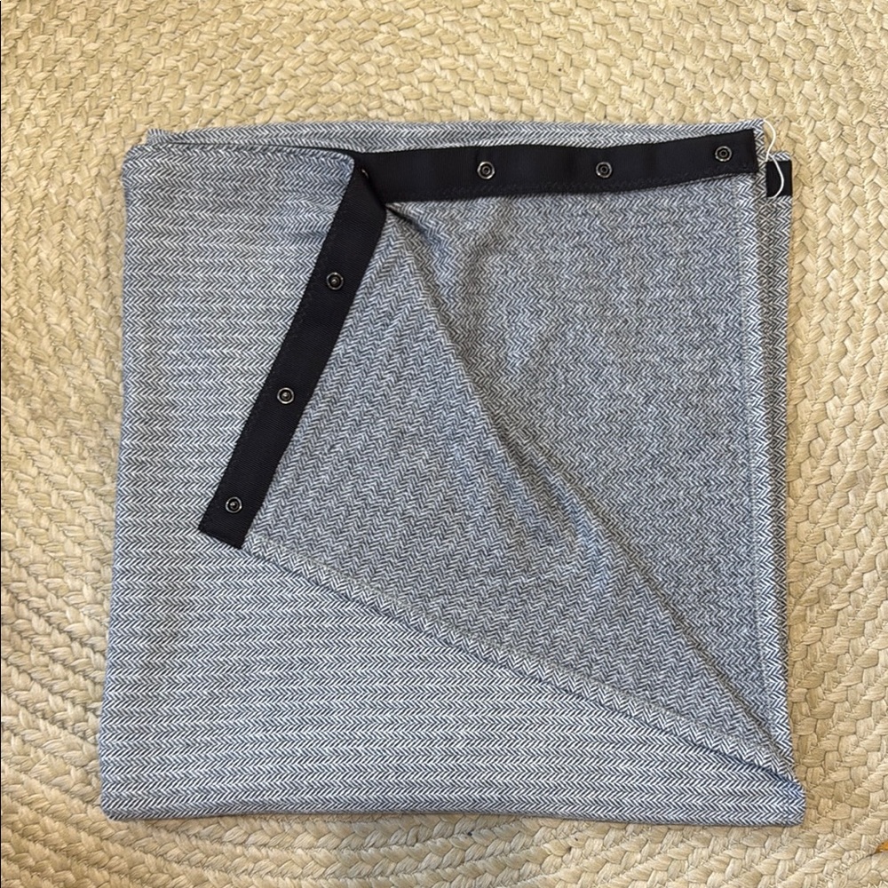 Lululemon scarf
